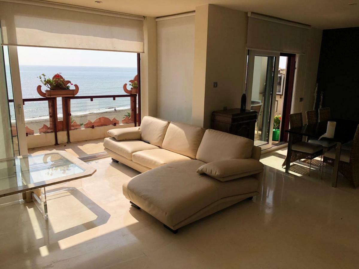 Atico-Duplex Primera Linea De Playa En El Centro De Estepona Esterno foto