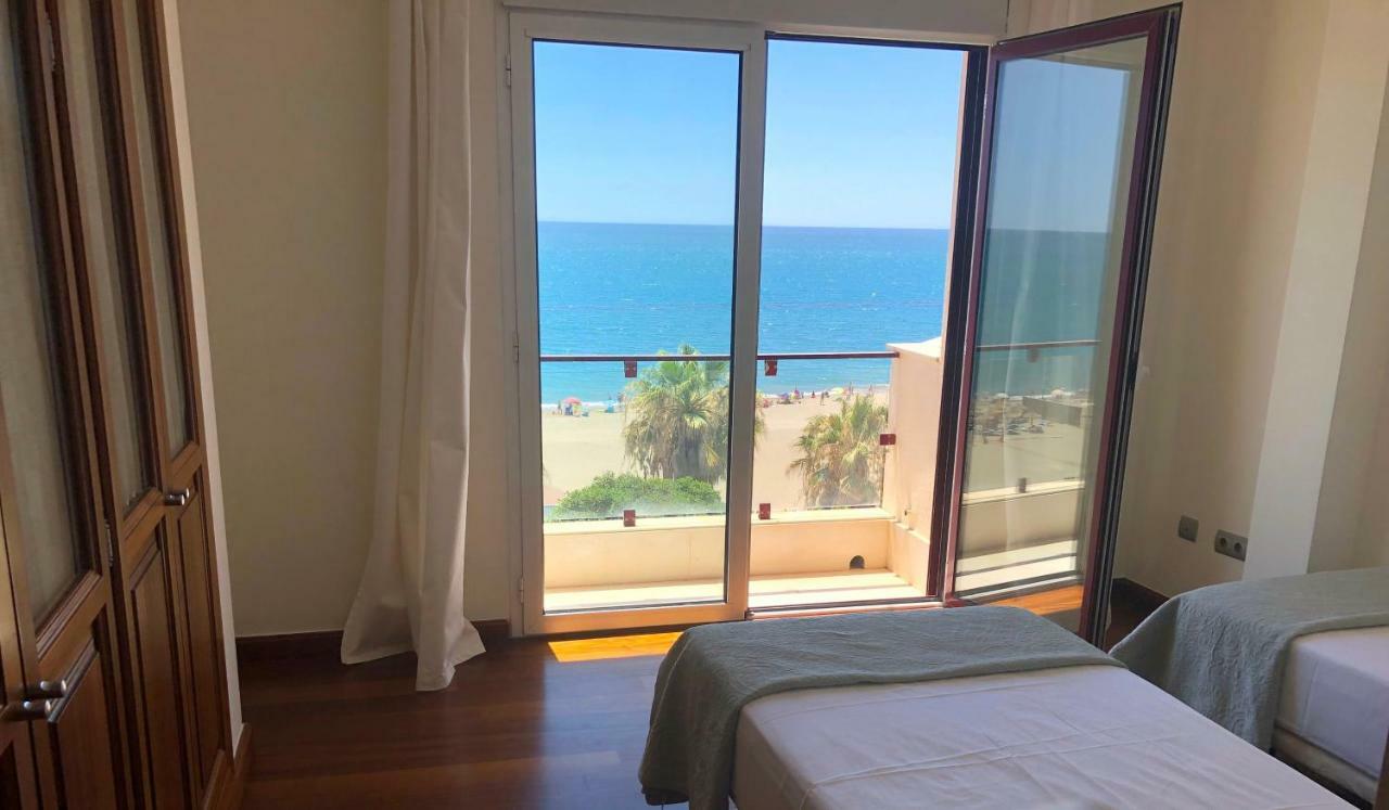 Atico-Duplex Primera Linea De Playa En El Centro De Estepona Esterno foto
